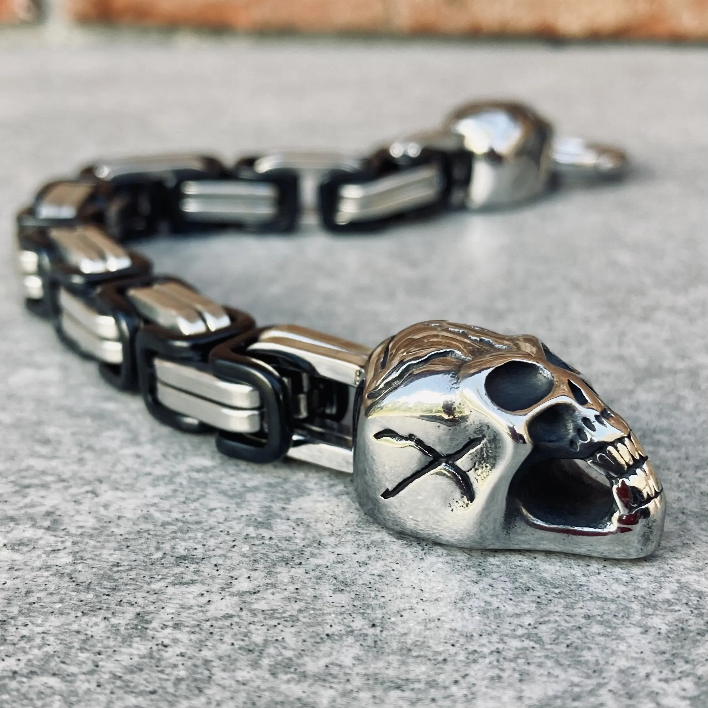 2 Skull - Silver & Black - Heritage - B86 CLEARANCE