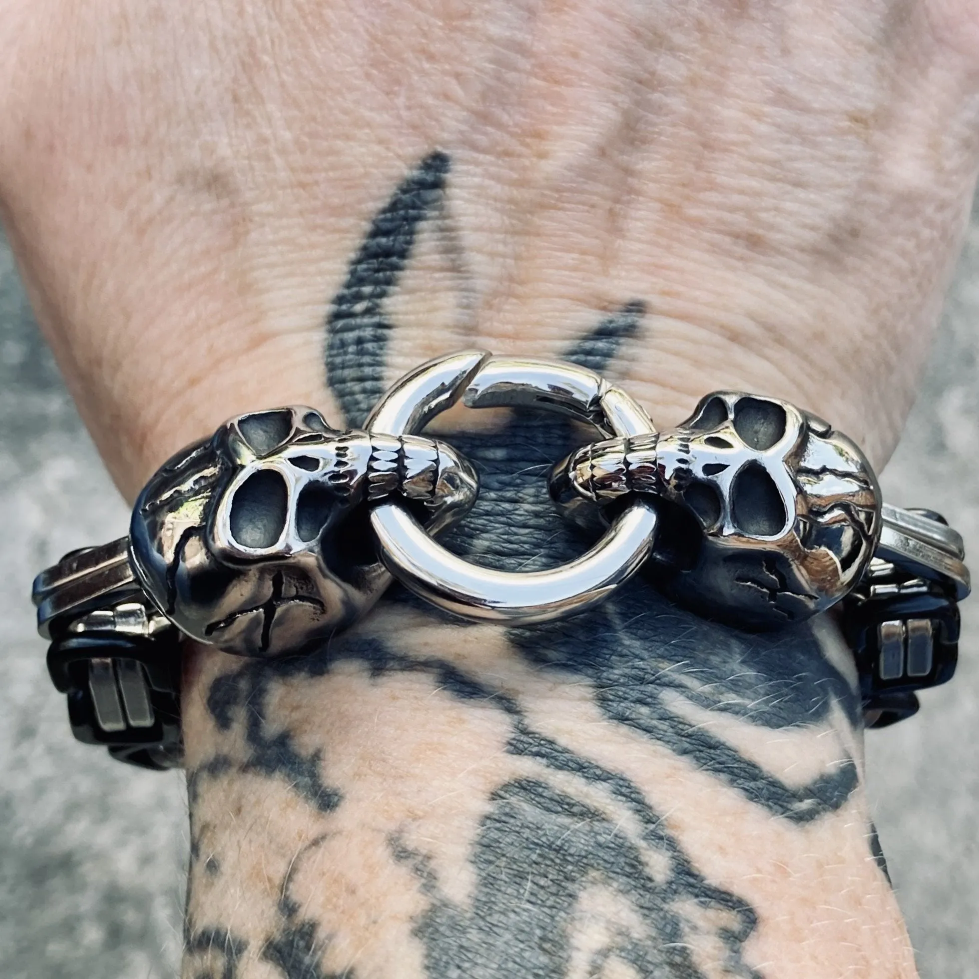 2 Skull - Silver & Black - Heritage - B86 CLEARANCE