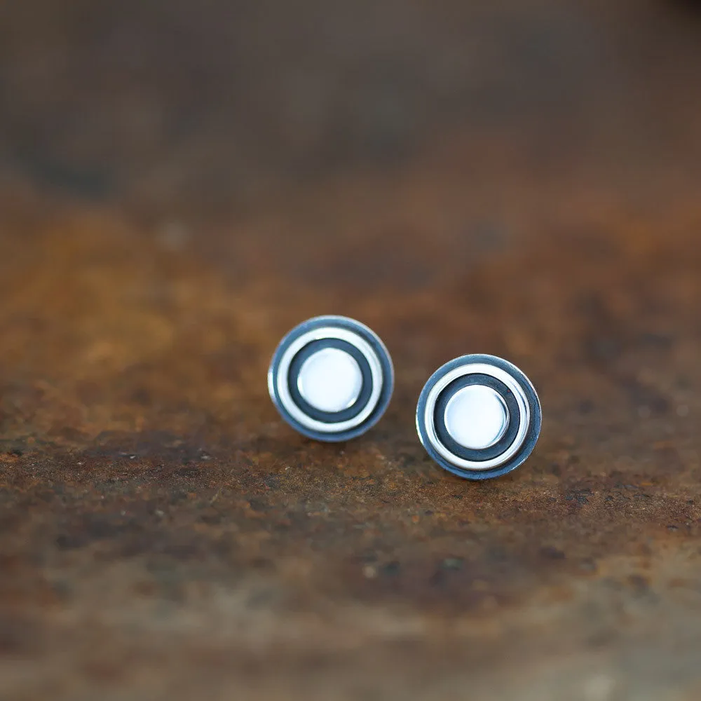 9.5mm Silver Bullseye Stud Earrings, Unisex