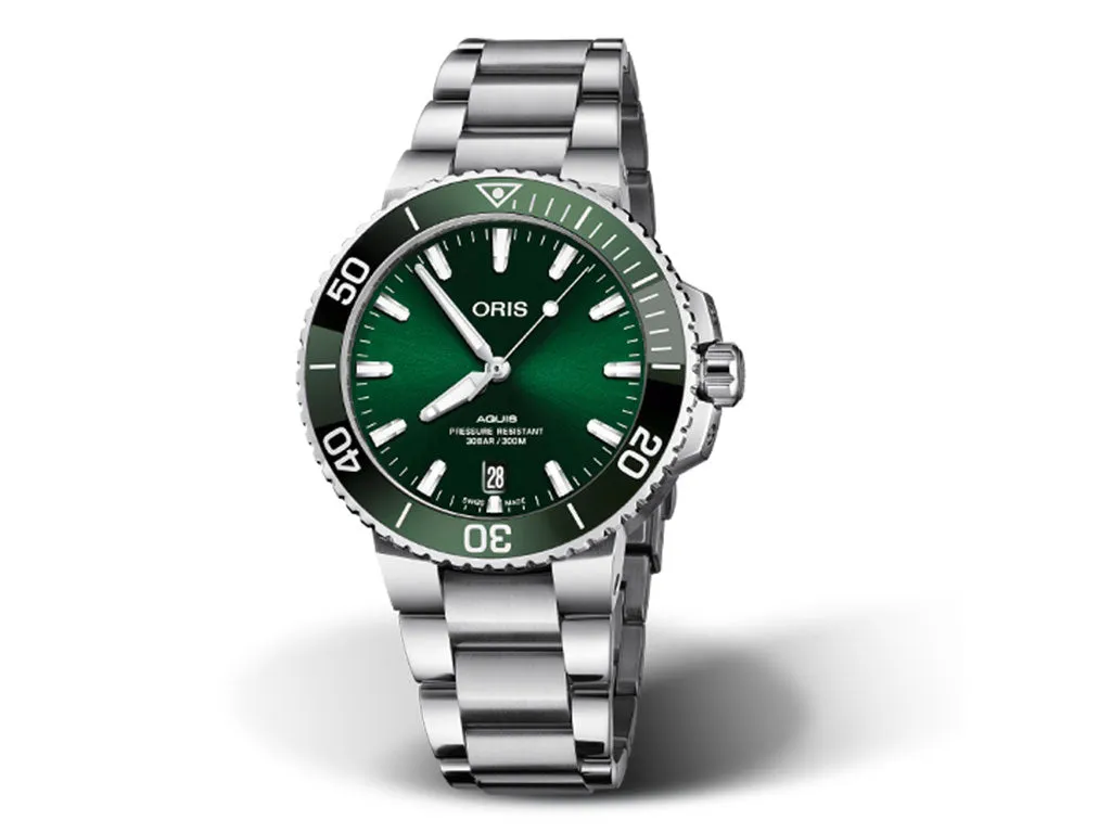 Aquis Date Green - Bracelet - 39.5mm - Ref. 01 733 7732 4157-07 8 21 05PEB