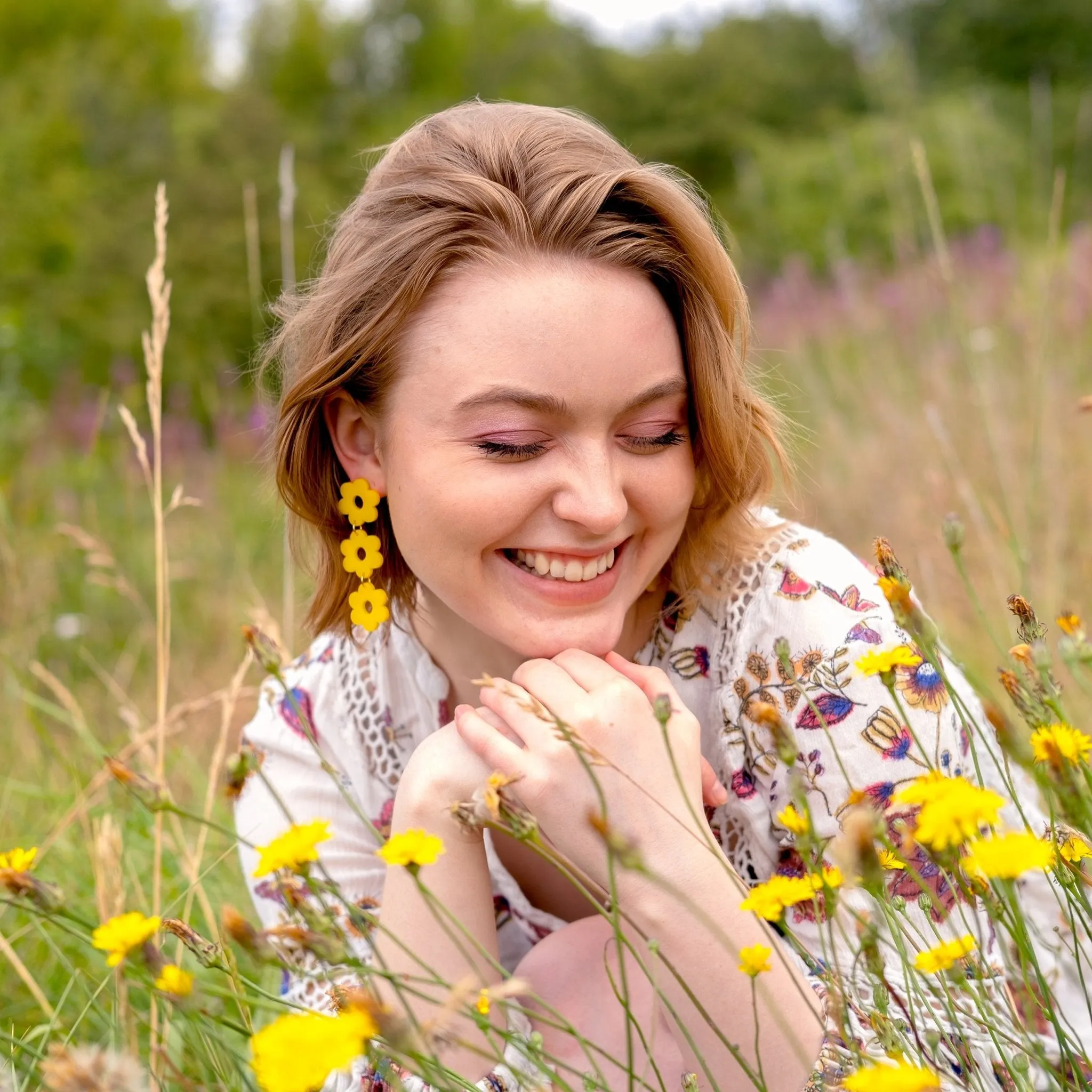 Daisy Chain Retro Earrings in Marigold