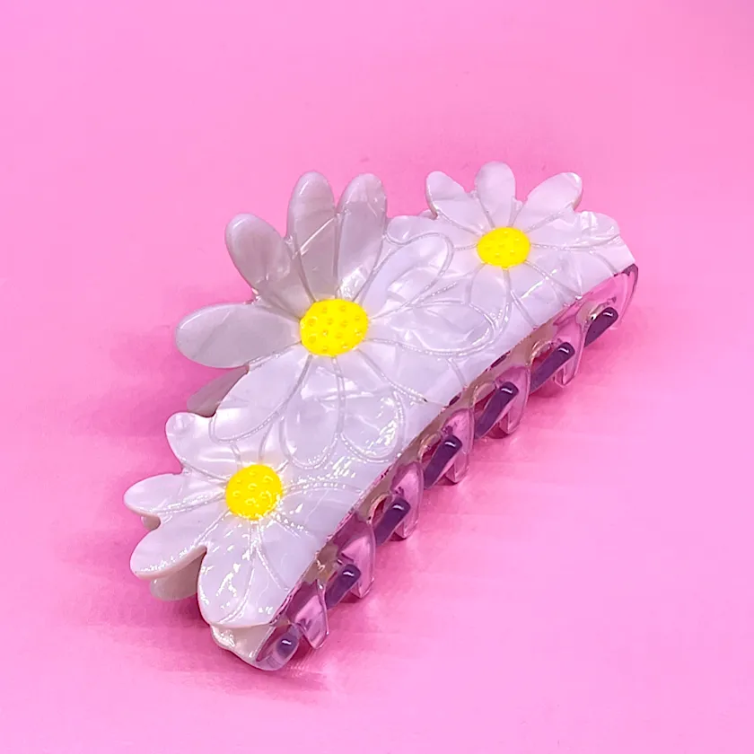 Daisy Claw Clip