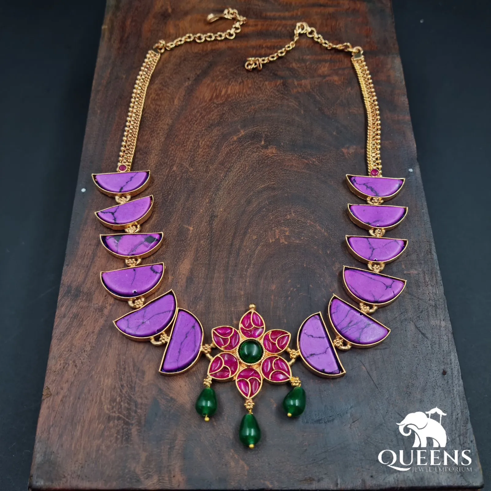 Elegant Dhayalini Kemp Necklace - Traditional Indian Jewelry