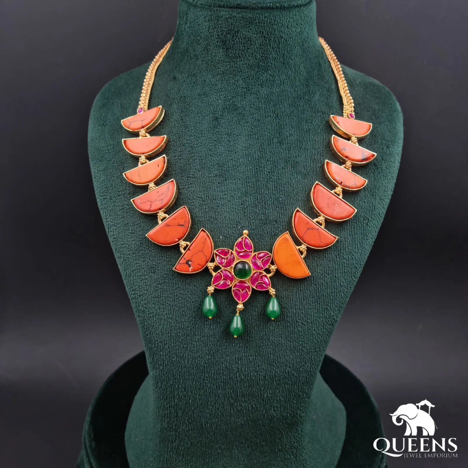 Elegant Dhayalini Kemp Necklace - Traditional Indian Jewelry