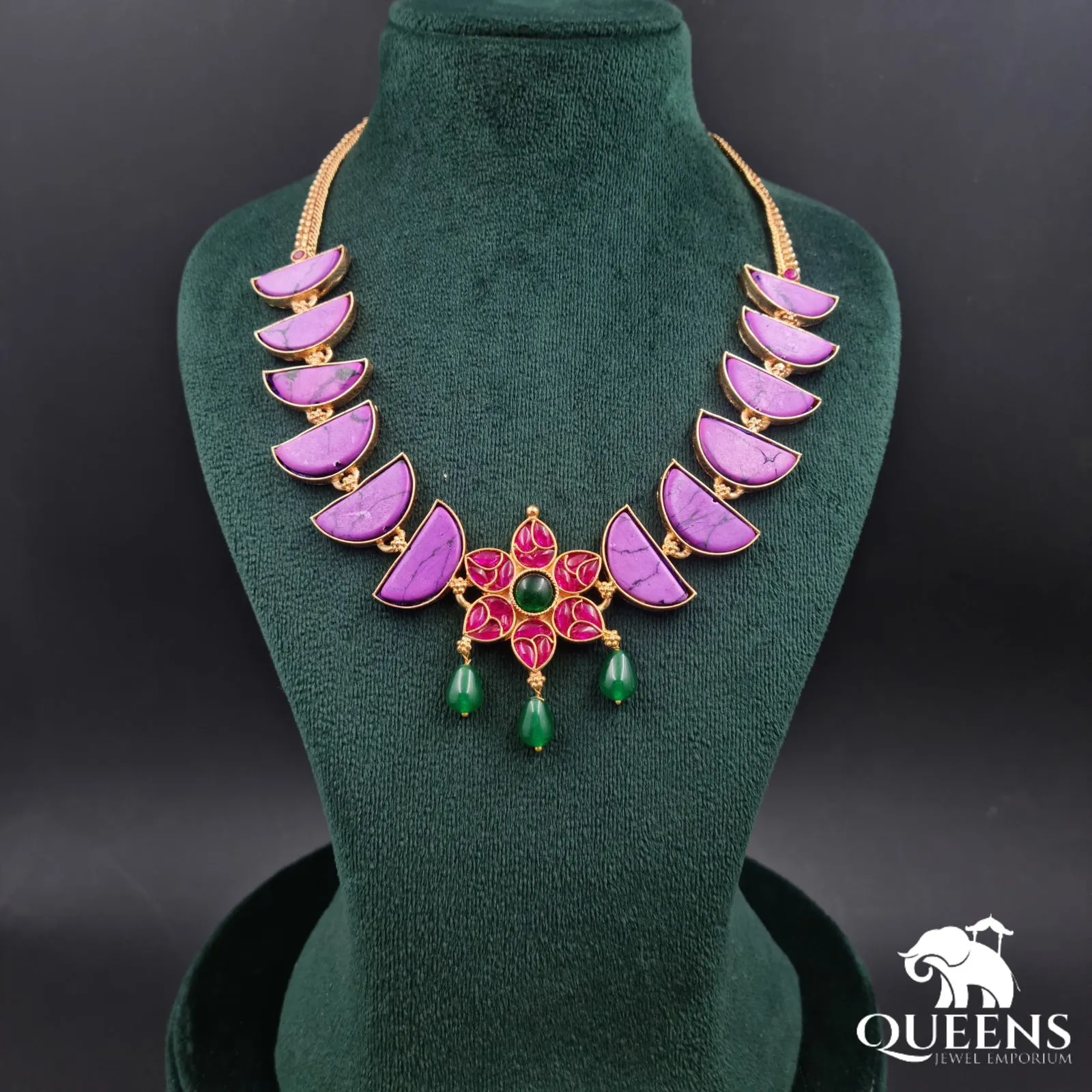 Elegant Dhayalini Kemp Necklace - Traditional Indian Jewelry