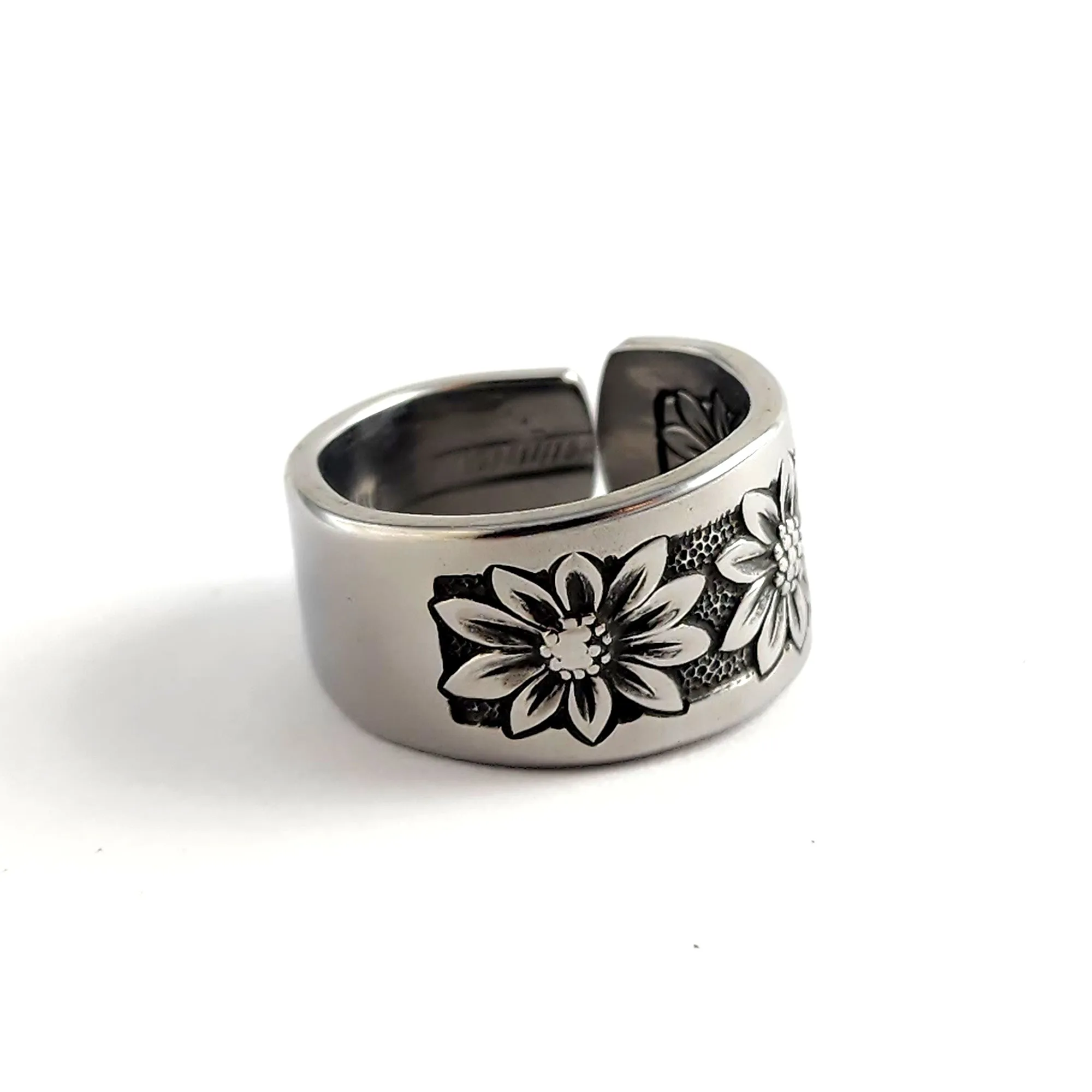 International Suncrest Spring Charm Stainless Steel Spoon Ring