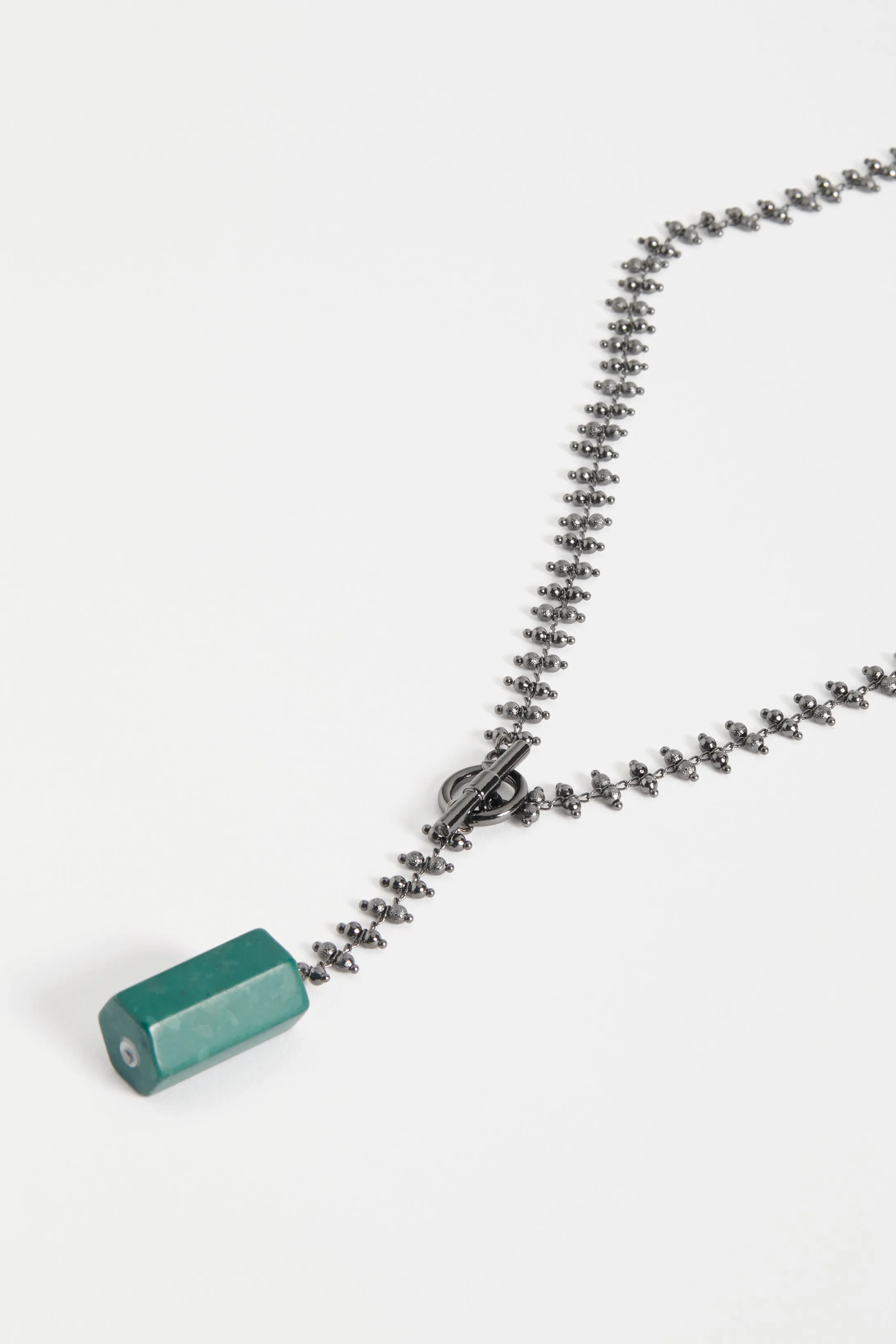 Kivi Necklace