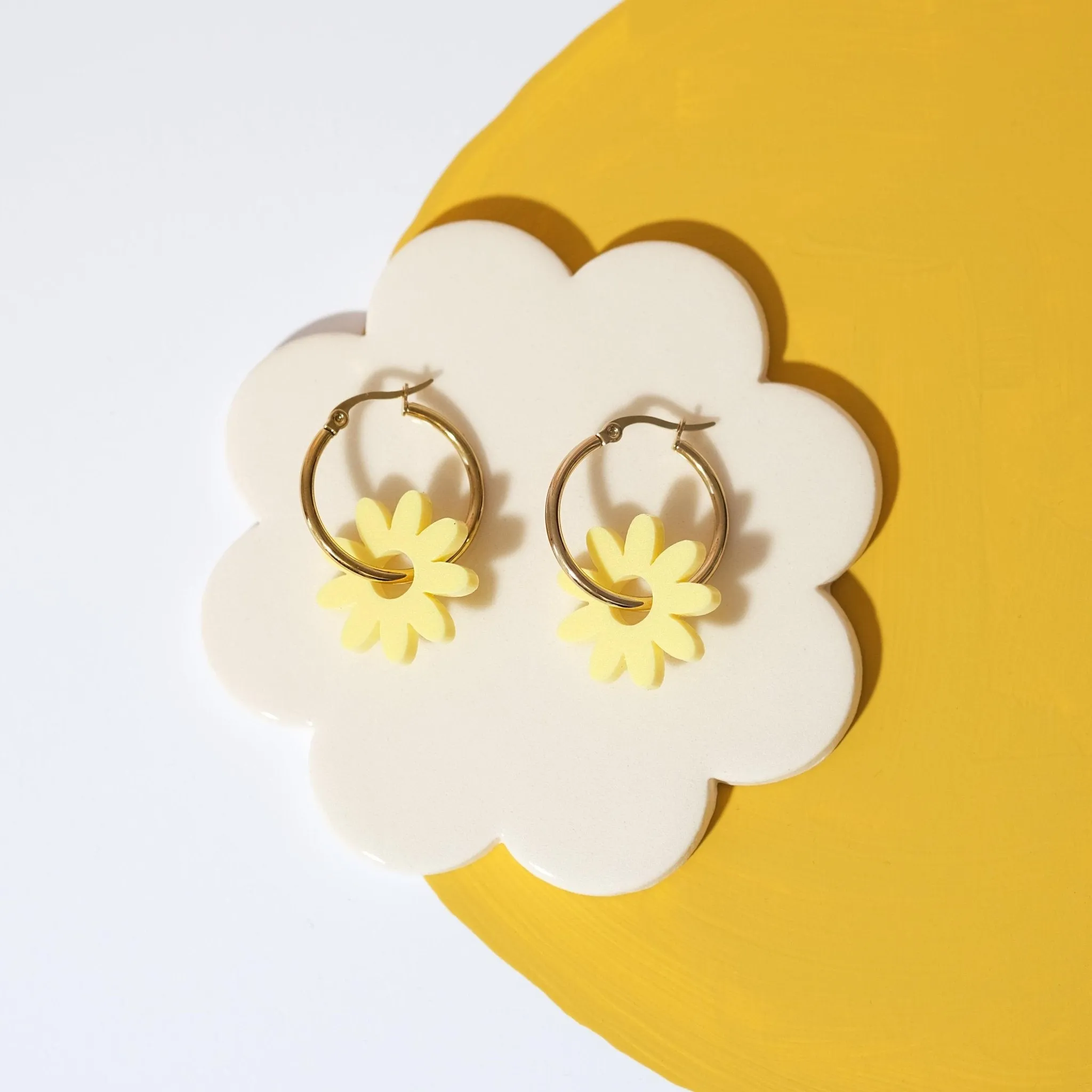 Marguerite Daisy Hoop Earrings in Buttercup Yellow