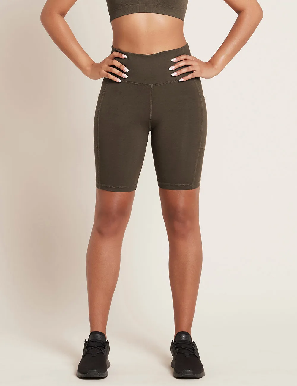 Motivate 8" High-Waist Shorts - Dark Olive