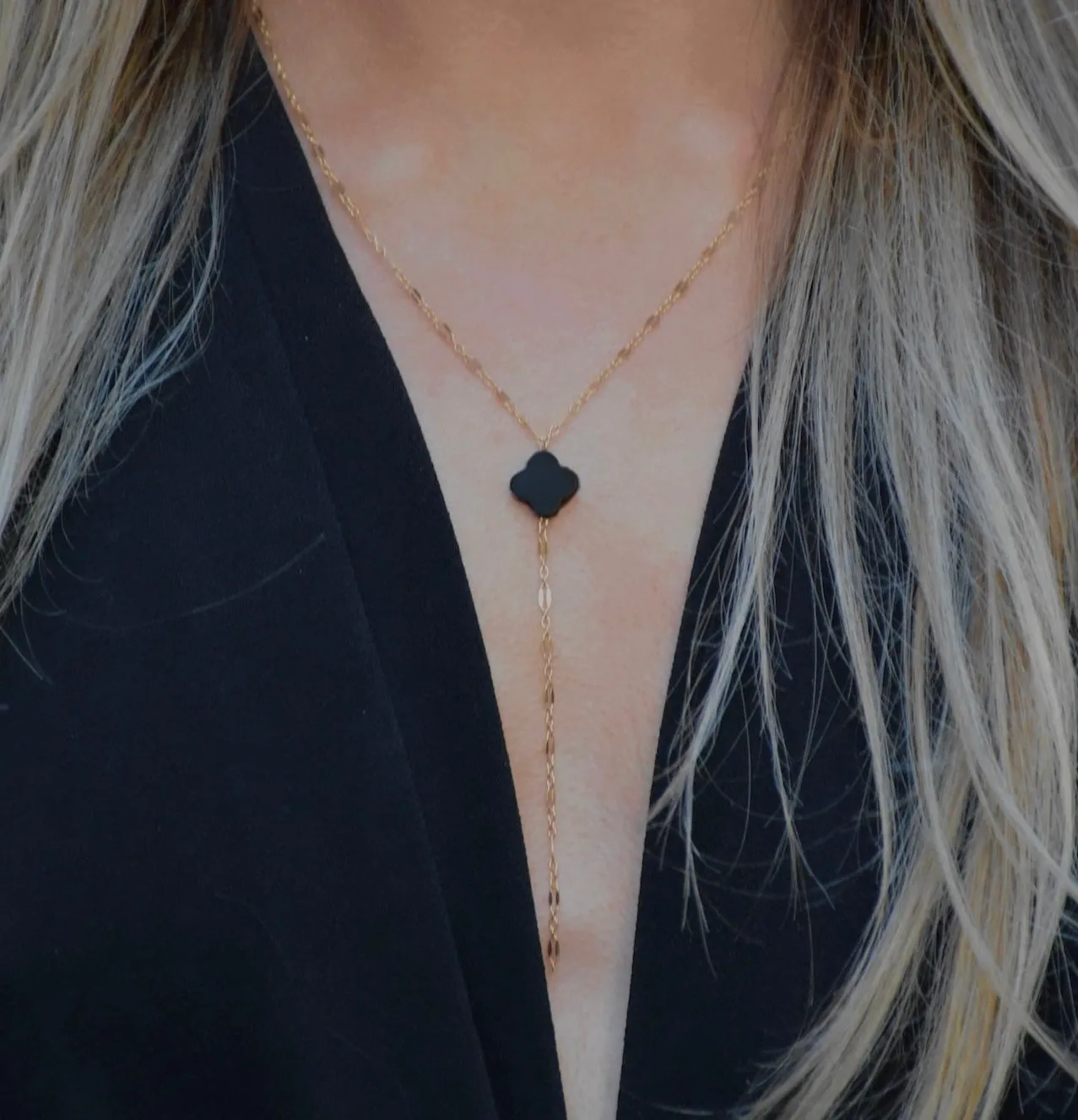 Payton Clover Drop Necklace - Onyx