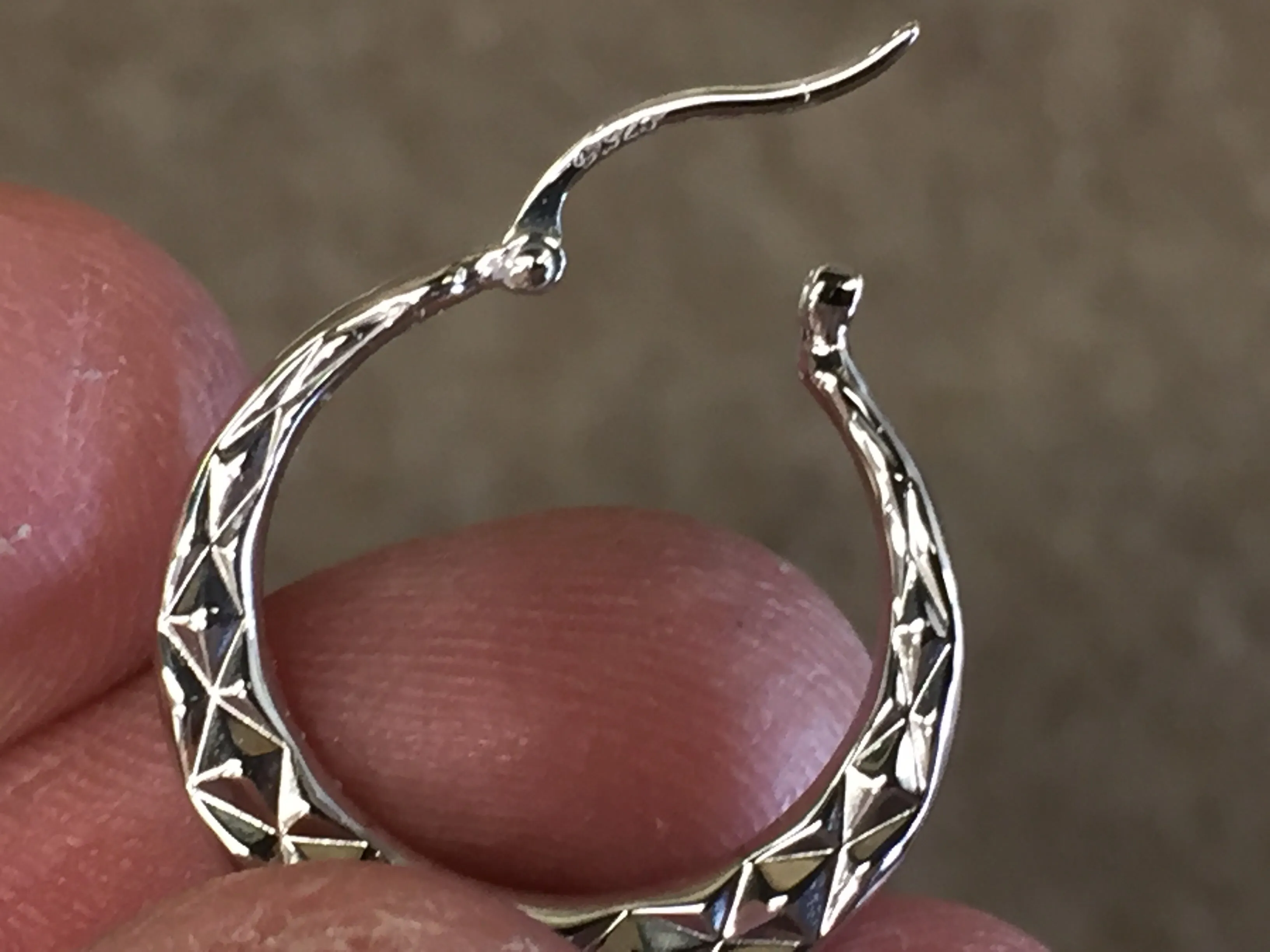 Silver Diamond Cut Hoop Earrings