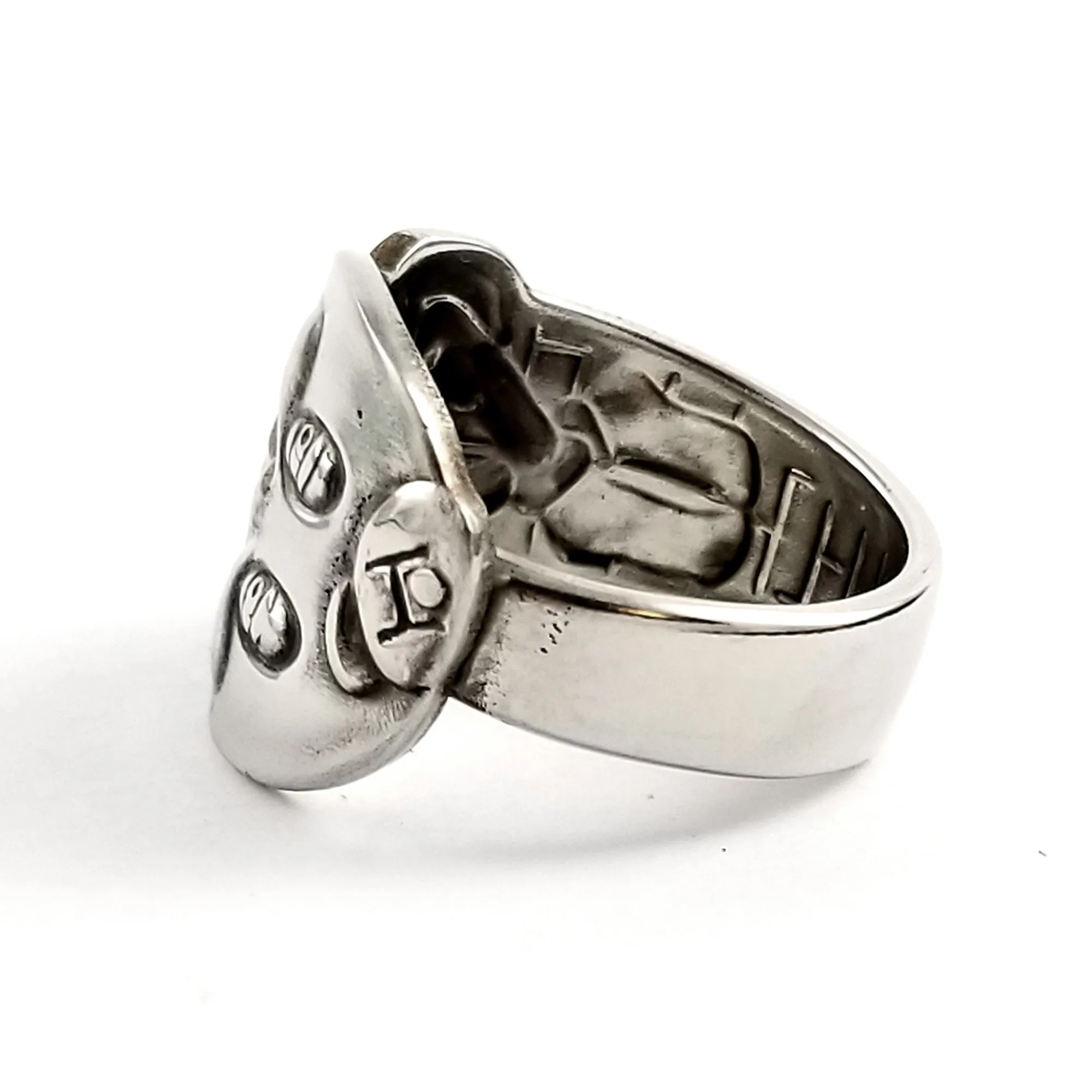 Antique Humpty Dumpty Themed Stainless Steel Spoon Ring