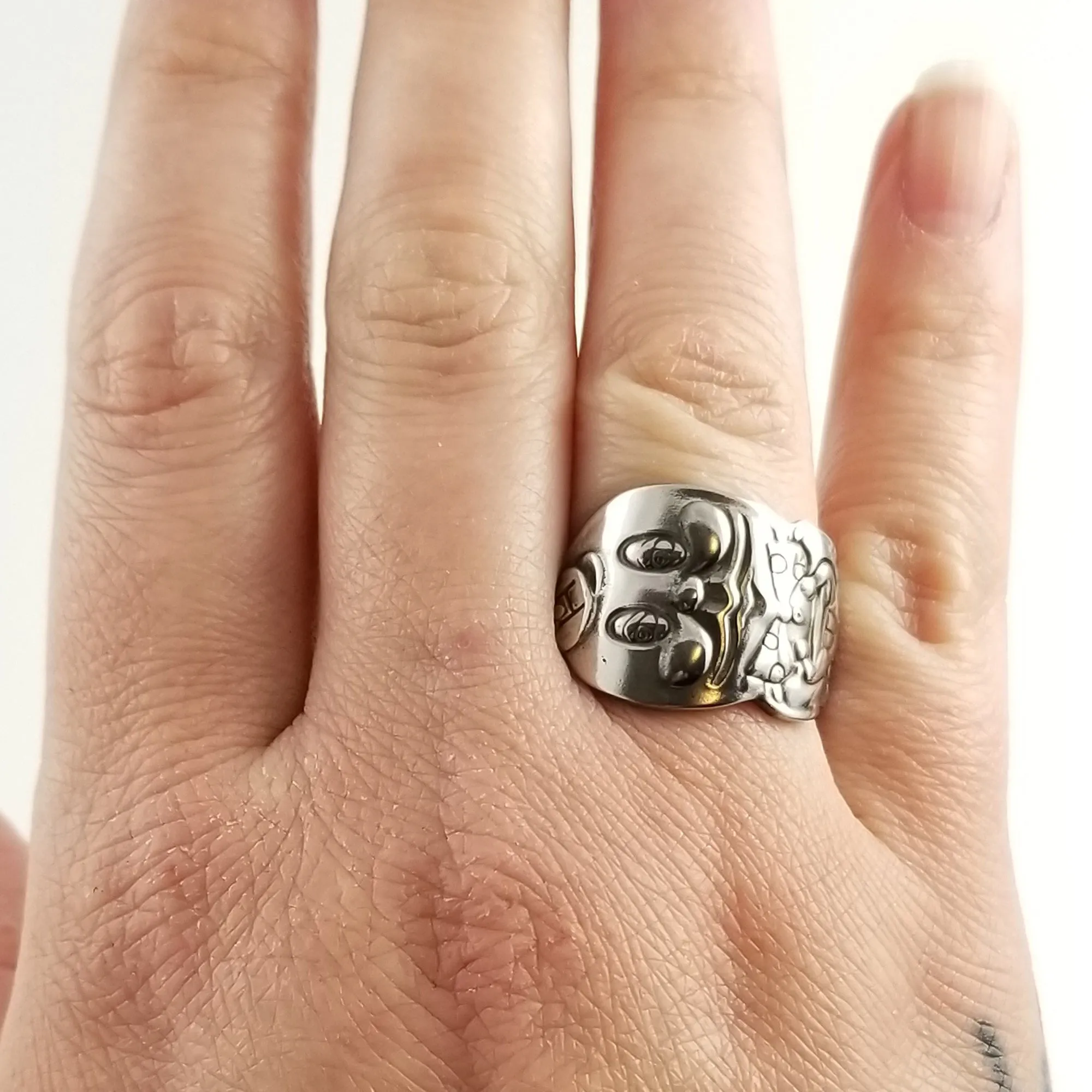 Antique Humpty Dumpty Themed Stainless Steel Spoon Ring