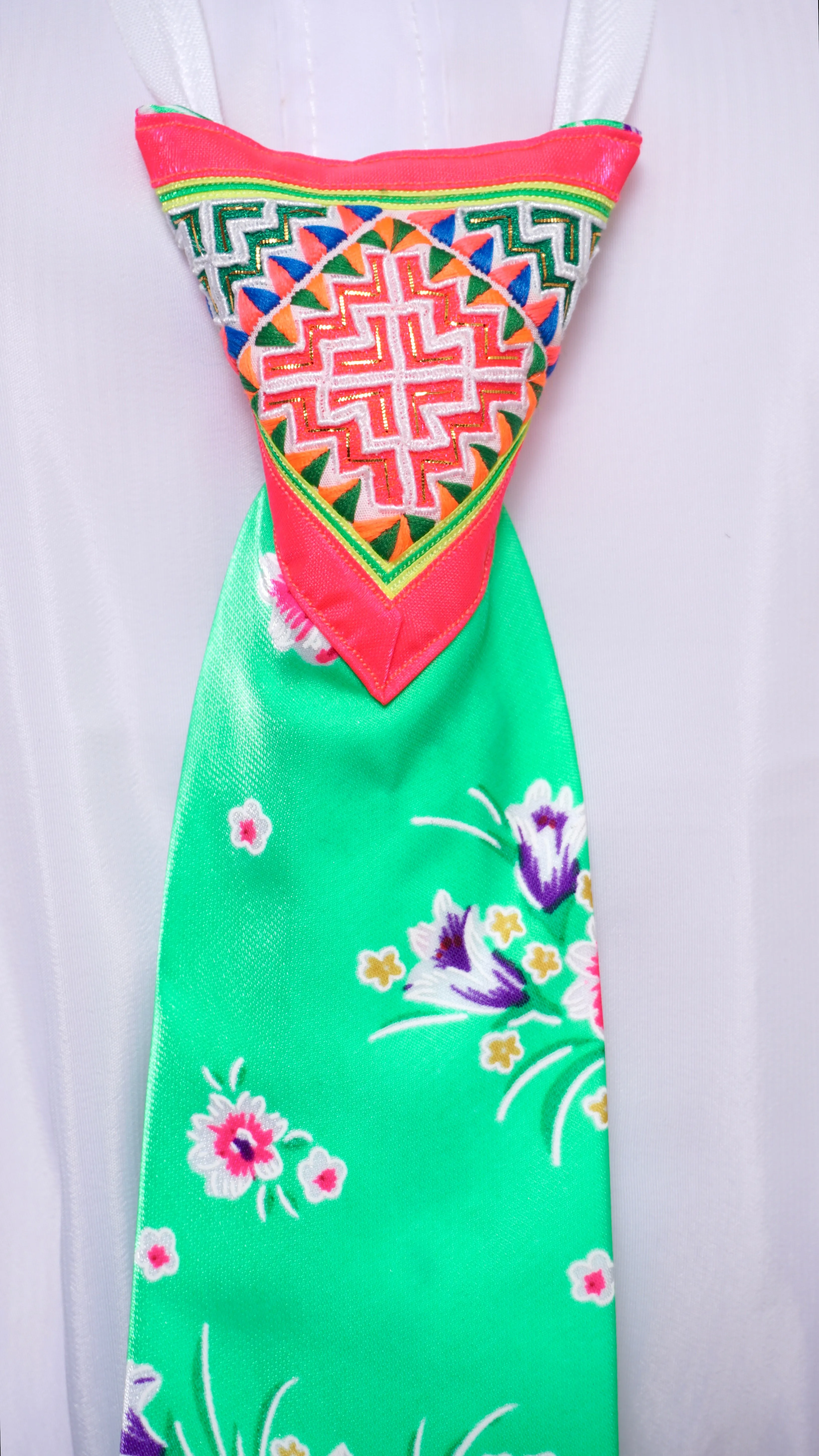 Women Green Tie