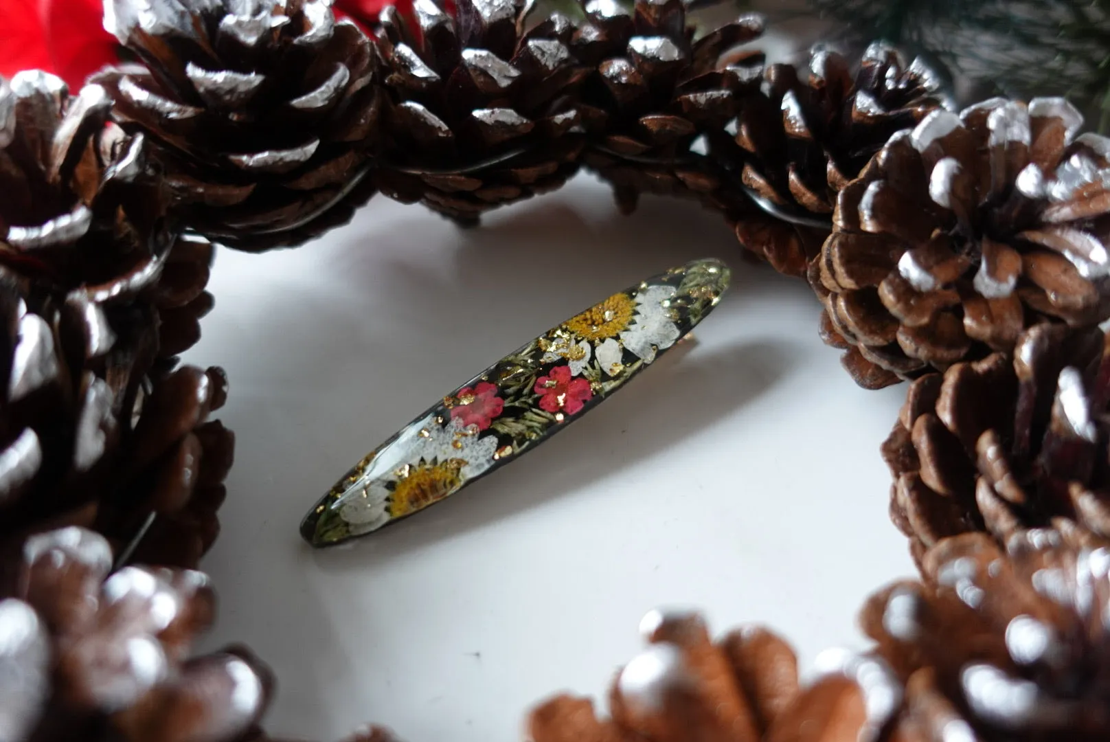 Wonderland Christmas Hair Clip